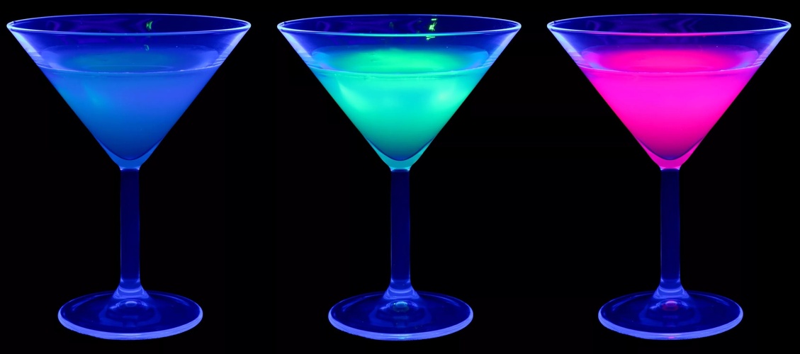 Photo of black light causing drinks to fluoresce