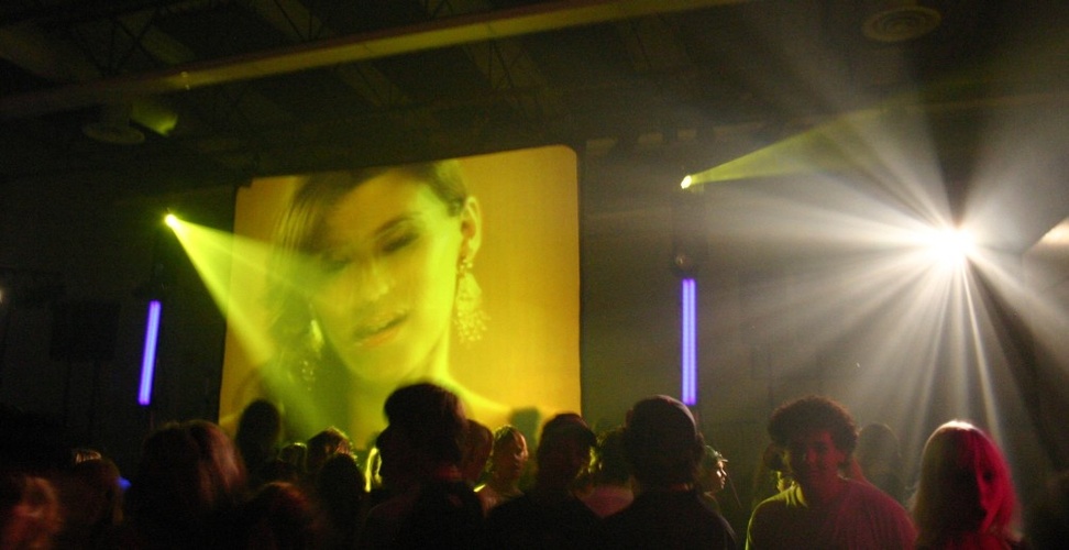 Rent Large projection Screen for video dance